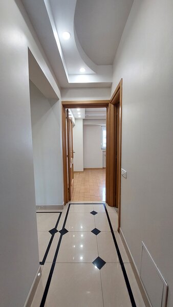 Unirii, Bd. Mircea Voda, stradal, decomandat, centrala